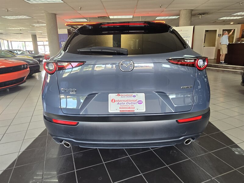 2025 Mazda CX-30 2.5 S Carbon Edition 4DR SUV AWD - Photo 5 - Hamilton, OH 45015