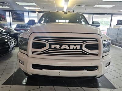 2018 RAM 3500 Laramie CREW CAB 4X4   - Photo 2 - Hamilton, OH 45015