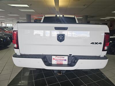 2018 RAM 3500 Laramie CREW CAB 4X4   - Photo 6 - Hamilton, OH 45015