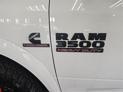 2018 RAM 3500 Laramie CREW CAB 4X4   - Photo 37 - Hamilton, OH 45015