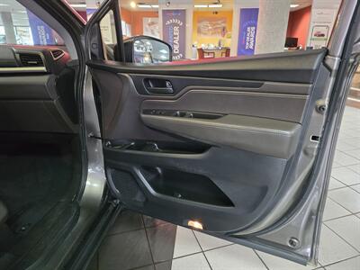2019 Honda Odyssey EX-L   - Photo 12 - Hamilton, OH 45015