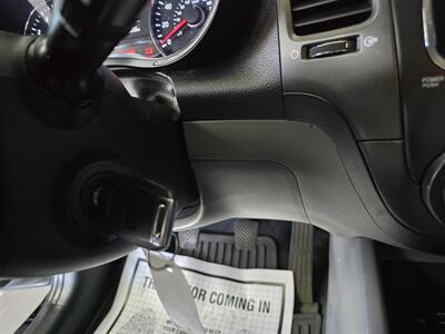 2017 Kia Forte LX 4DR SEDAN   - Photo 21 - Hamilton, OH 45015