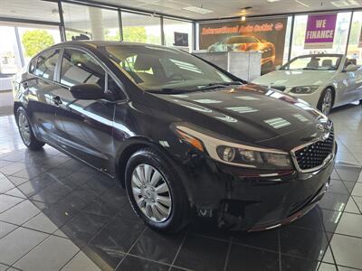 2017 Kia Forte LX 4DR SEDAN   - Photo 3 - Hamilton, OH 45015