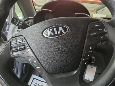 2017 Kia Forte LX 4DR SEDAN   - Photo 20 - Hamilton, OH 45015