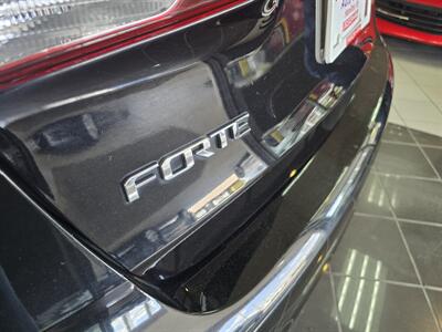 2017 Kia Forte LX 4DR SEDAN   - Photo 22 - Hamilton, OH 45015