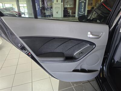 2017 Kia Forte LX 4DR SEDAN   - Photo 10 - Hamilton, OH 45015