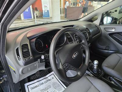 2017 Kia Forte LX 4DR SEDAN   - Photo 8 - Hamilton, OH 45015