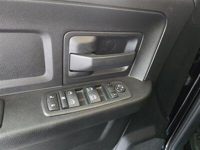 2013 RAM 1500 Express   - Photo 17 - Hamilton, OH 45015