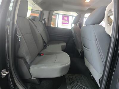 2013 RAM 1500 Express   - Photo 16 - Hamilton, OH 45015