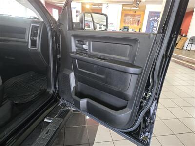 2013 RAM 1500 Express   - Photo 13 - Hamilton, OH 45015