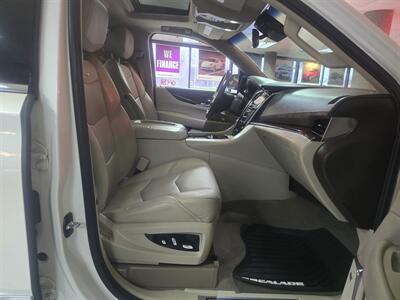 2015 Cadillac Escalade ESV Premium 4DR SUV 4X4 - Photo 13 - Hamilton, OH 45015