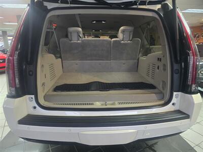 2015 Cadillac Escalade ESV Premium 4DR SUV 4X4 - Photo 32 - Hamilton, OH 45015