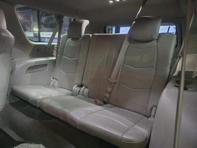 2015 Cadillac Escalade ESV Premium 4DR SUV 4X4 - Photo 11 - Hamilton, OH 45015