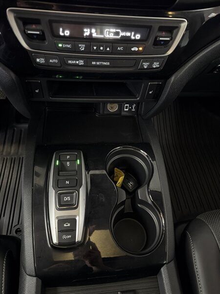 2020 Honda Ridgeline RTL-E - Photo 17 - Hamilton, OH 45015