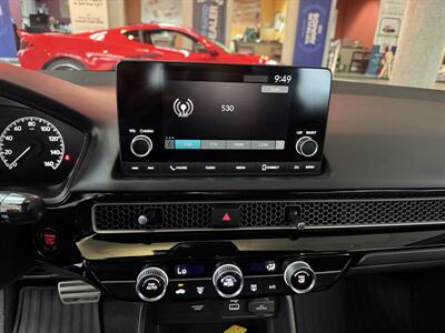 2023 Honda Civic Sport 4DR HATCHBACK   - Photo 15 - Hamilton, OH 45015