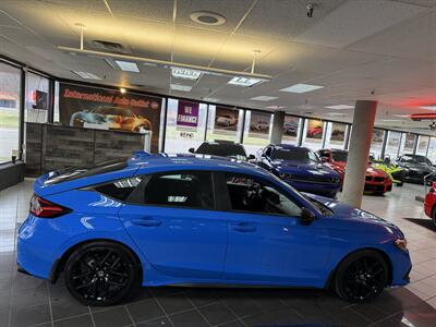 2023 Honda Civic Sport 4DR HATCHBACK   - Photo 5 - Hamilton, OH 45015