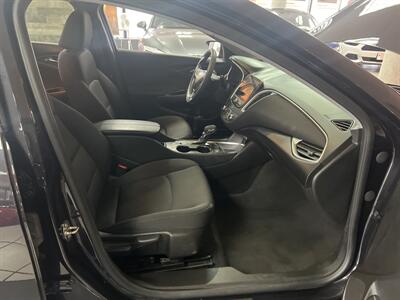 2023 Chevrolet Malibu LT   - Photo 21 - Hamilton, OH 45015