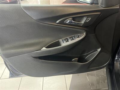 2023 Chevrolet Malibu LT   - Photo 15 - Hamilton, OH 45015