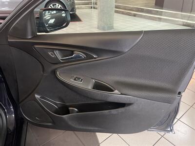 2023 Chevrolet Malibu LT   - Photo 24 - Hamilton, OH 45015