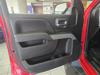 2017 Chevrolet Silverado 1500 LT EXTENDED CAB 4X4   - Photo 7 - Hamilton, OH 45015