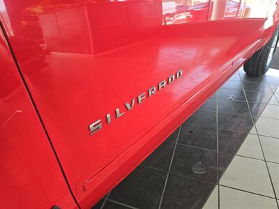 2017 Chevrolet Silverado 1500 LT EXTENDED CAB 4X4   - Photo 25 - Hamilton, OH 45015