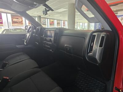 2017 Chevrolet Silverado 1500 LT EXTENDED CAB 4X4   - Photo 13 - Hamilton, OH 45015