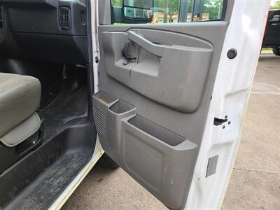 2016 GMC Savana 2500  3DR EXTENDED CARGO VAN/V8   - Photo 11 - Hamilton, OH 45015