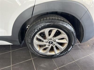2018 Hyundai Tucson SEL 4DR CROSSOVER AWD - Photo 28 - Hamilton, OH 45015
