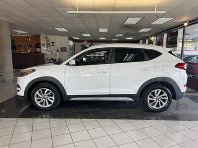 2018 Hyundai Tucson SEL 4DR CROSSOVER AWD - Photo 2 - Hamilton, OH 45015