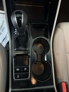 2018 Hyundai Tucson SEL 4DR CROSSOVER AWD - Photo 16 - Hamilton, OH 45015