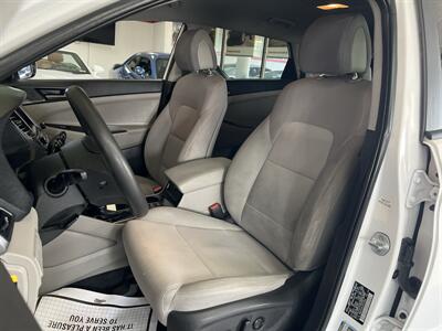 2018 Hyundai Tucson SEL 4DR CROSSOVER AWD - Photo 10 - Hamilton, OH 45015