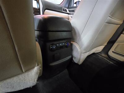 2015 Ford Explorer XLT 4DR SUV AWD - Photo 12 - Hamilton, OH 45015