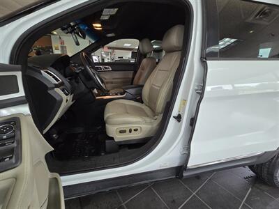 2015 Ford Explorer XLT 4DR SUV AWD - Photo 9 - Hamilton, OH 45015