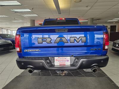 2017 RAM 1500 Rebel 4DR CREW CAB 4X4/HEMI   - Photo 5 - Hamilton, OH 45015