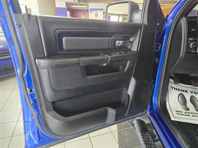2017 RAM 1500 Rebel 4DR CREW CAB 4X4/HEMI   - Photo 8 - Hamilton, OH 45015
