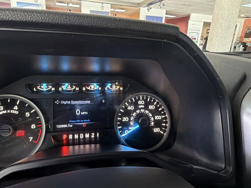2016 Ford F-150 XLT - Photo 9 - Hamilton, OH 45015