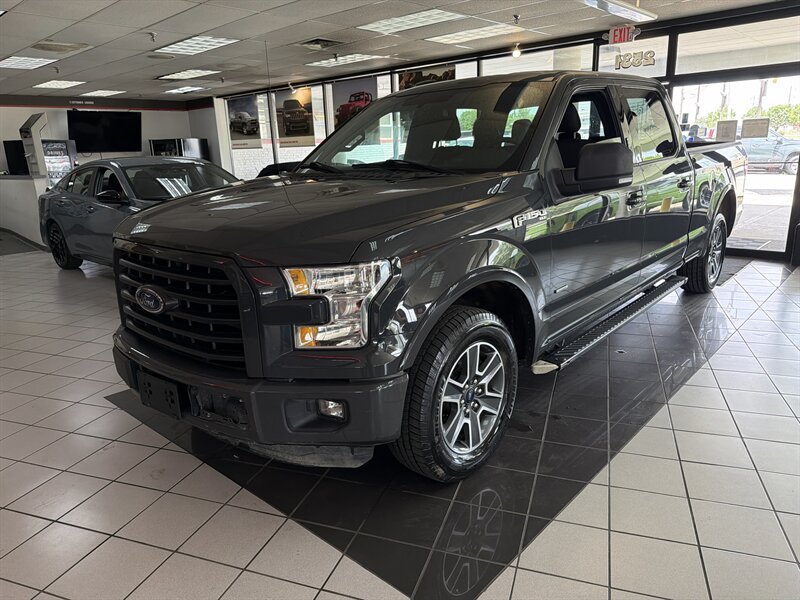 2016 Ford F-150 XLT   - Photo 1 - Hamilton, OH 45015