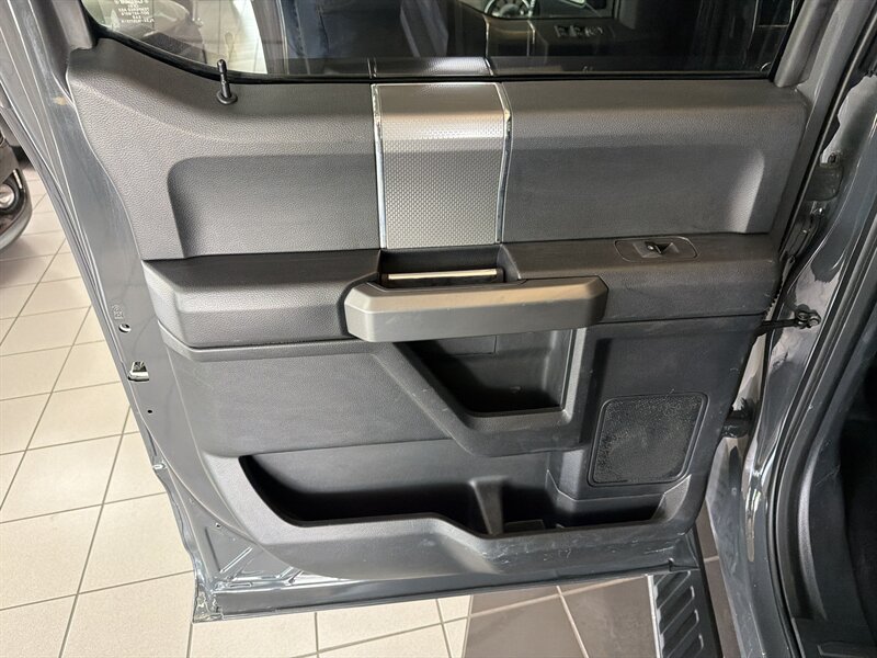 2016 Ford F-150 XLT - Photo 17 - Hamilton, OH 45015
