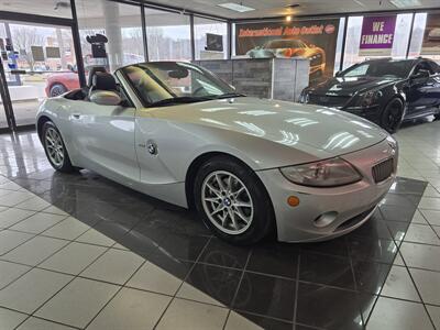 2005 BMW Z4 3.0i 2DR CONVERTIBLE - Photo 3 - Hamilton, OH 45015