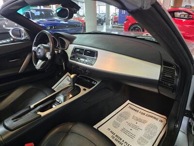 2005 BMW Z4 3.0i 2DR CONVERTIBLE - Photo 11 - Hamilton, OH 45015