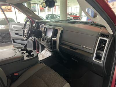 2019 RAM 1500 Big Horn/CREW CAB/HEMI/4X4   - Photo 24 - Hamilton, OH 45015