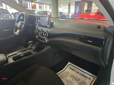 2025 Nissan Sentra SV 4DR SEDAN   - Photo 13 - Hamilton, OH 45015