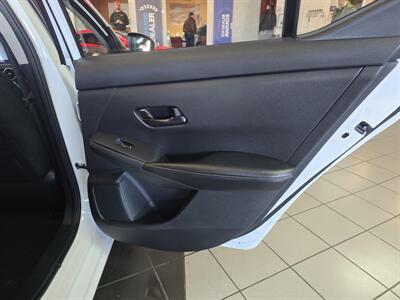 2025 Nissan Sentra SV 4DR SEDAN   - Photo 15 - Hamilton, OH 45015