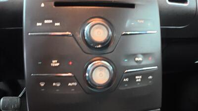 2015 Ford Flex SEL  4DR CROSSOVER   - Photo 16 - Hamilton, OH 45015