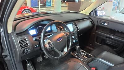 2015 Ford Flex SEL  4DR CROSSOVER   - Photo 11 - Hamilton, OH 45015
