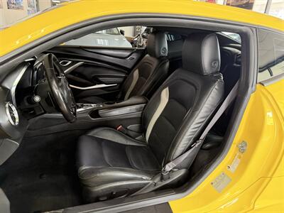 2017 Chevrolet Camaro LT   - Photo 10 - Hamilton, OH 45015