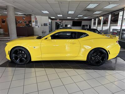 2017 Chevrolet Camaro LT   - Photo 2 - Hamilton, OH 45015