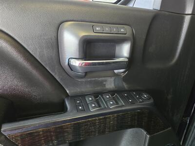 2016 GMC Sierra 1500 Denali 4DR CREW CAB 4X4/V8   - Photo 17 - Hamilton, OH 45015