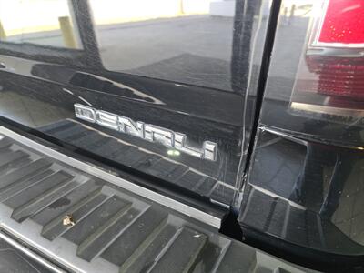 2016 GMC Sierra 1500 Denali 4DR CREW CAB 4X4/V8   - Photo 32 - Hamilton, OH 45015