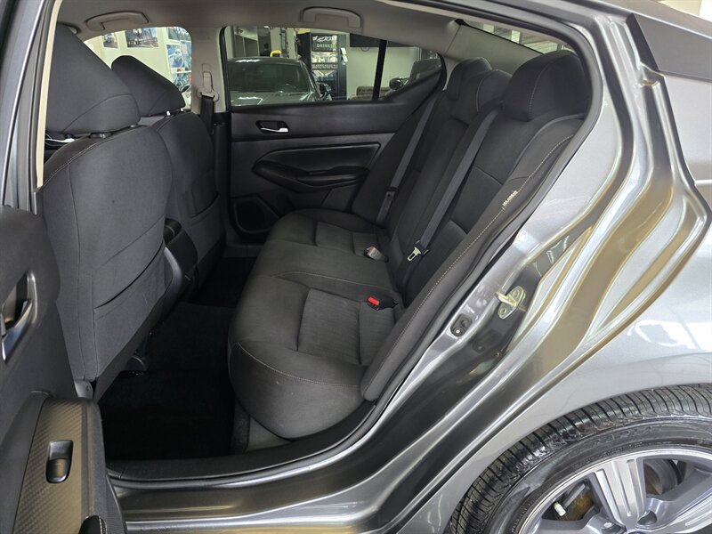 2020 Nissan Altima 2.5 S 4DR SEDAN - Photo 11 - Hamilton, OH 45015